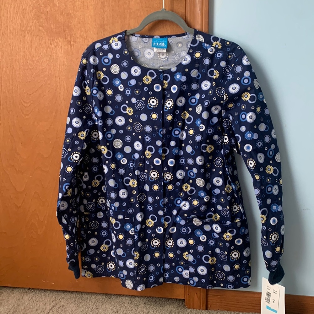 Scrub jacket